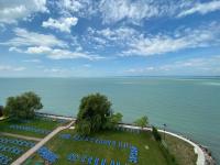 Balaton-Panorama vom Hotel Világos